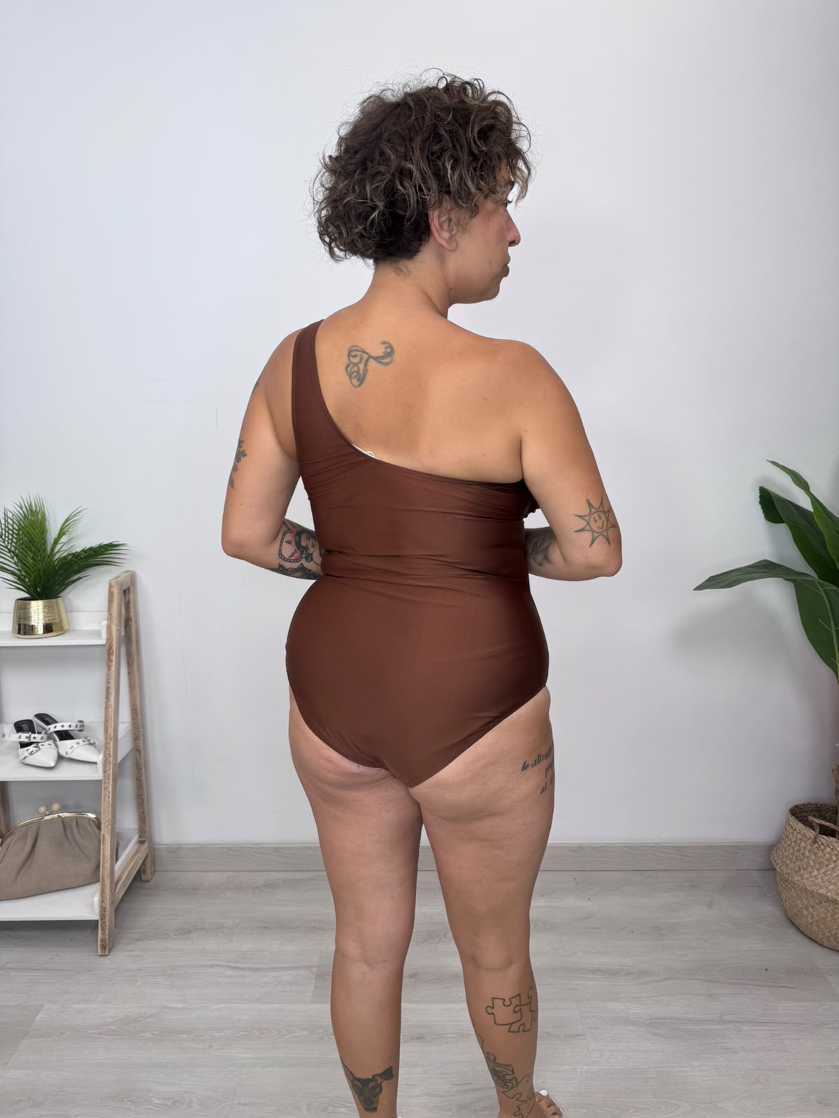 COSTUME GOLD