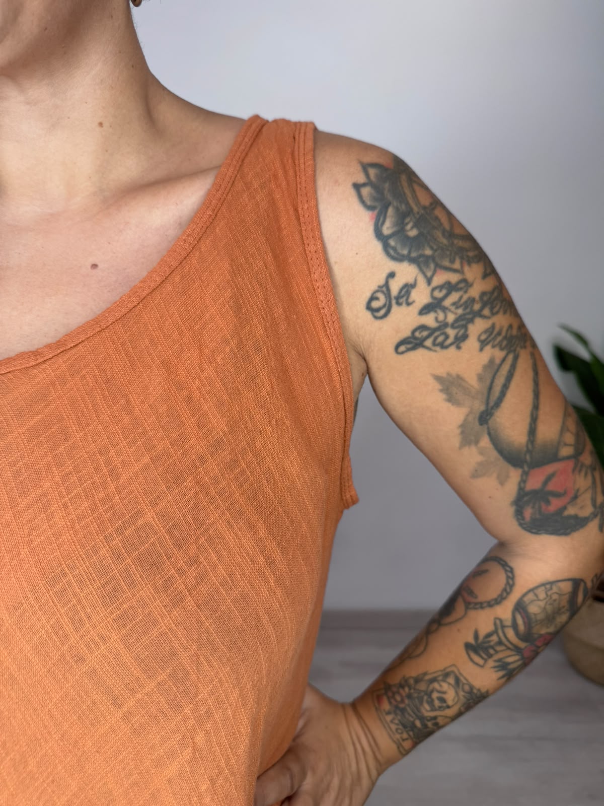ABITO VIVIANA