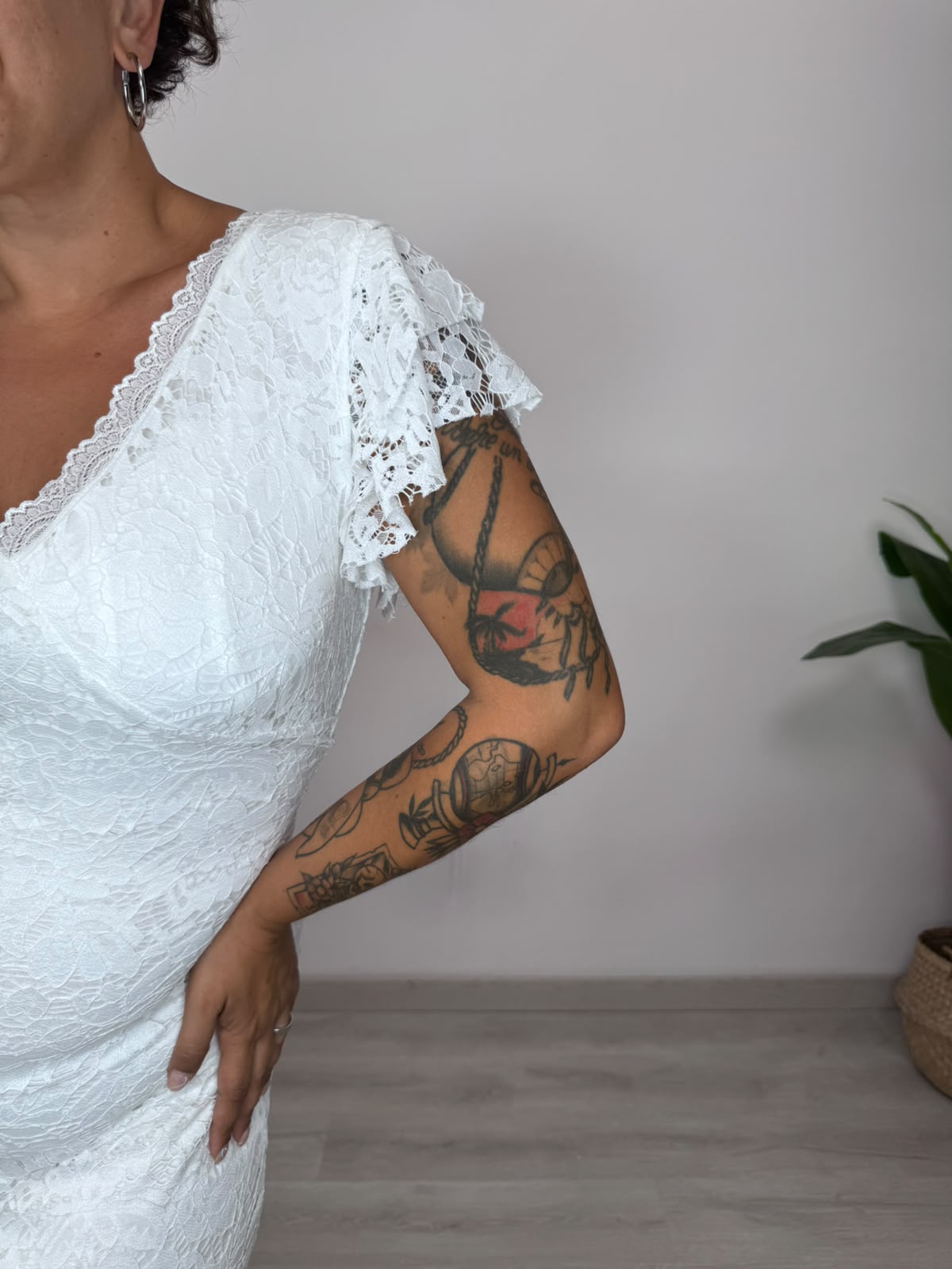 LACE DRESS